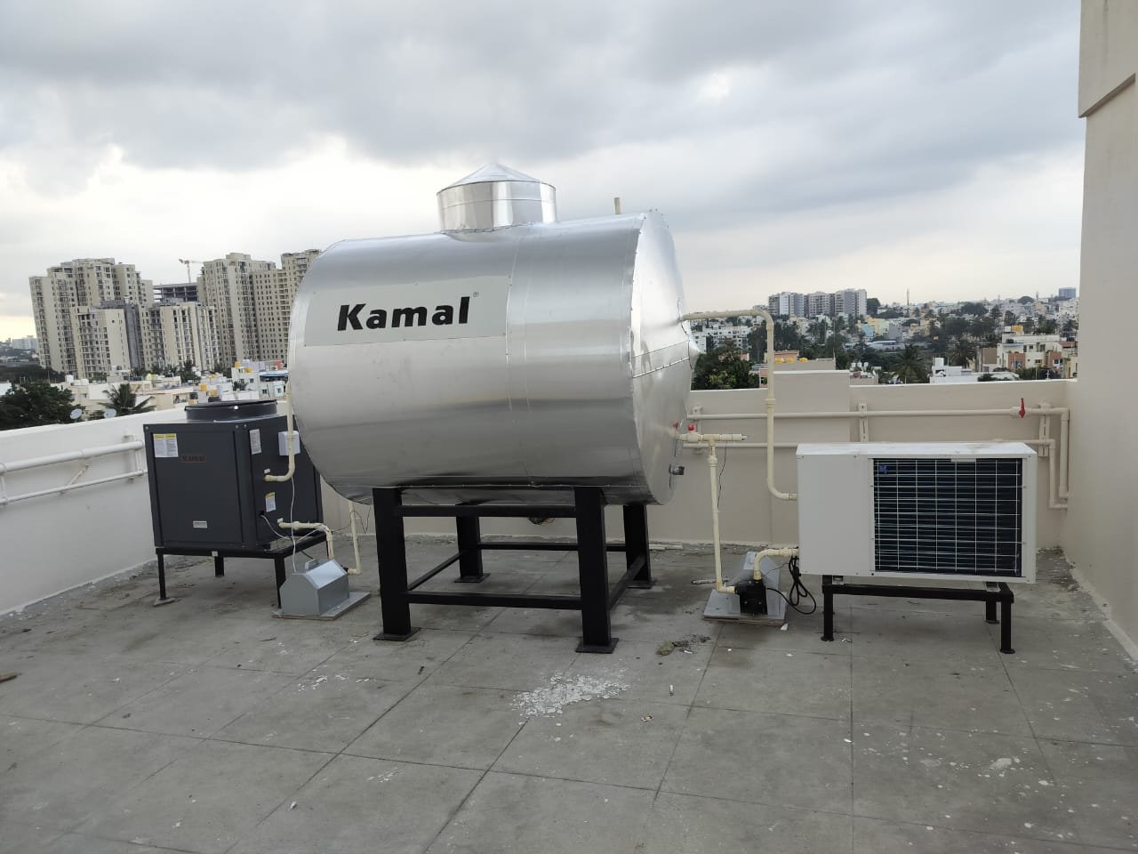 Heat Pump with Storage Tank 2000L MS Epoxy Coated (Kamal)